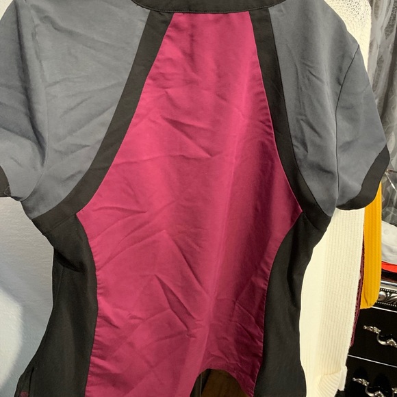 Scrubs - Picture 2 of 3